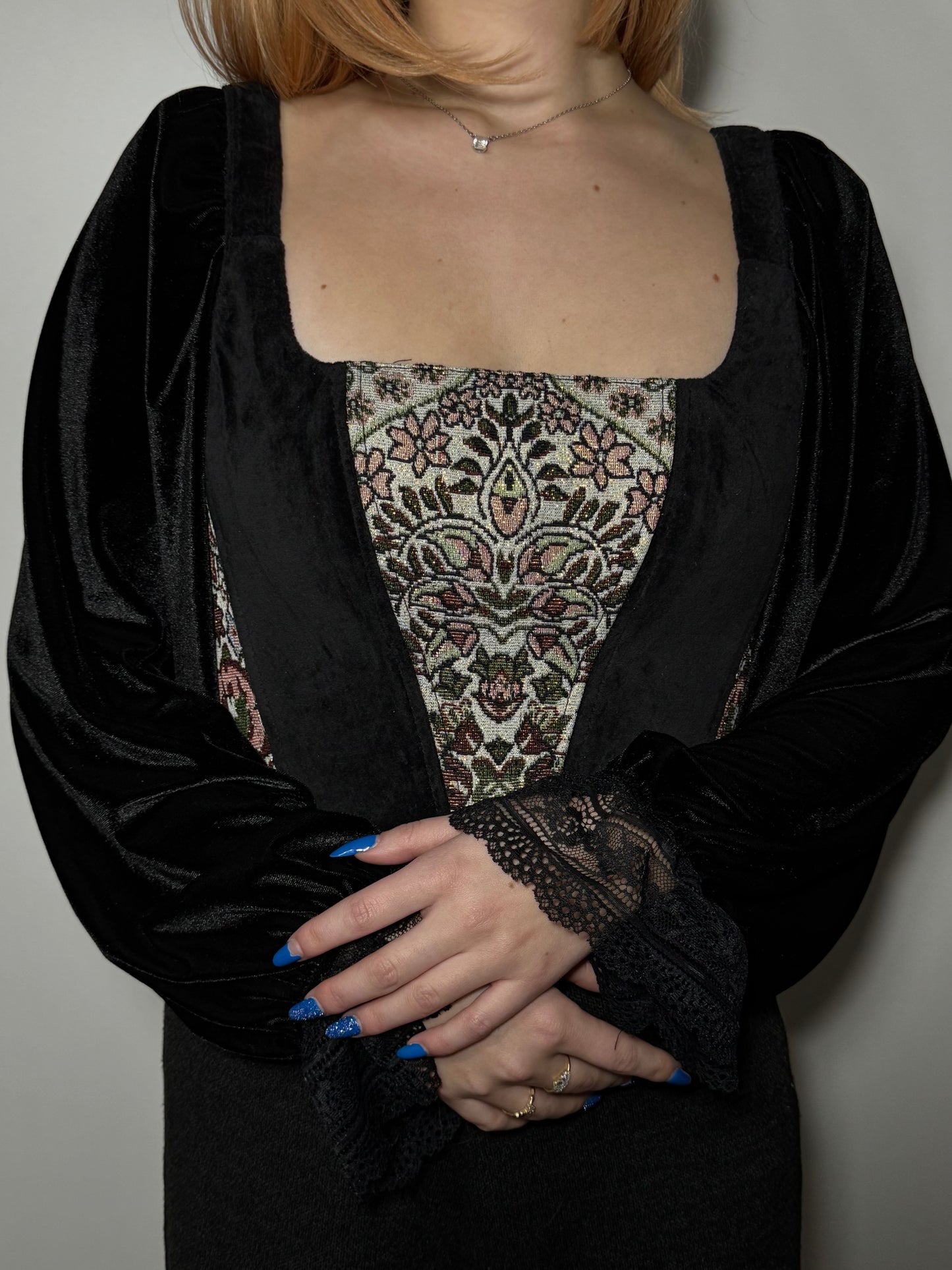 “Arabian Night 2.0” Corset Top with sleeves
